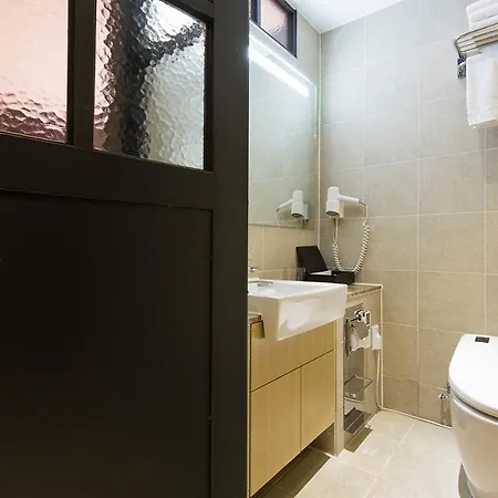 Vella Suite Hotel Suwon Exterior photo