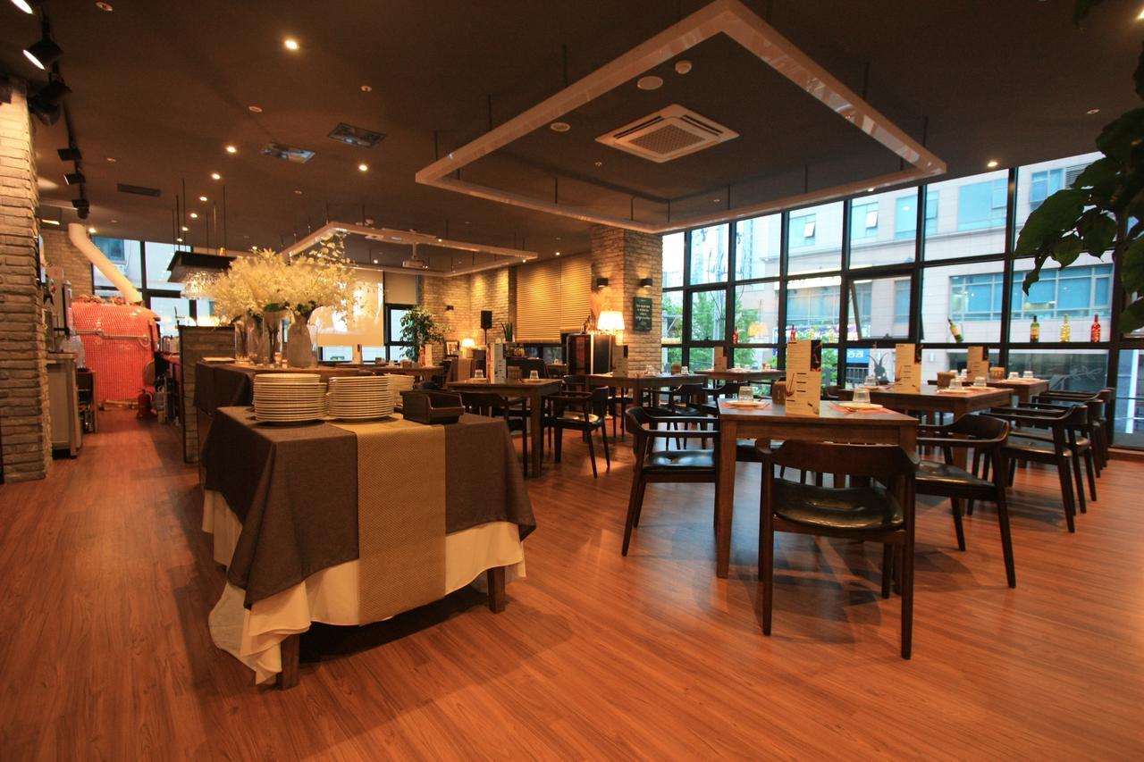 Hotel Vella Suwon
